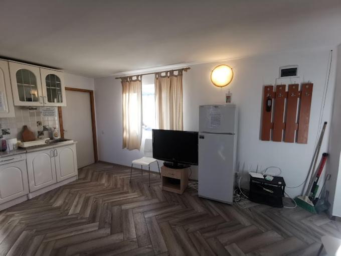 Cabanuta Fara Fite Villa Provita de Jos Buitenkant foto
